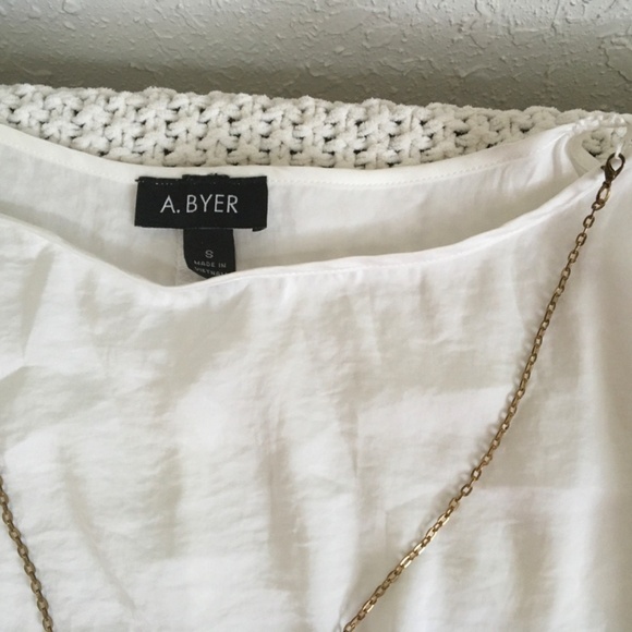 A. BYER WHITE GOLD HANGING NECKLACE, COLD SHOULDER WHITE  BLOUSE SIZE SMALL - Picture 6 of 6